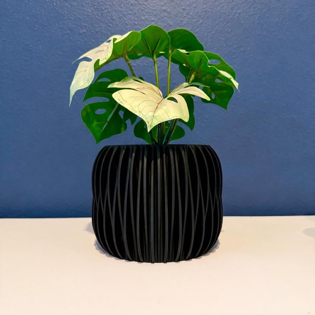 NOVA Planter